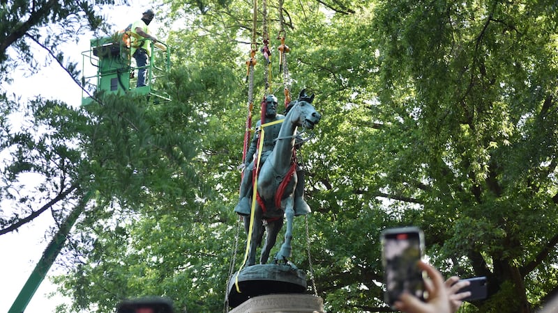 Charlottesville's "Stonewall" Jackson statue (FILE)